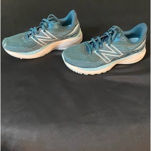 NEW BALANCE FRESH FOAM LADIES SIZE 8